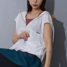 アノラック風スリーブレスプルオーバー