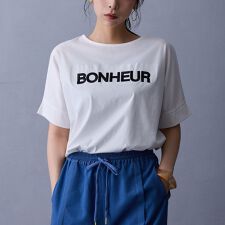 刺繍ロゴTシャツ
