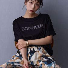 刺繍ロゴTシャツ