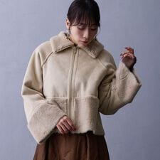 ニコルホワイト(NICOLE WHITE)のフェイクムートンブルゾン