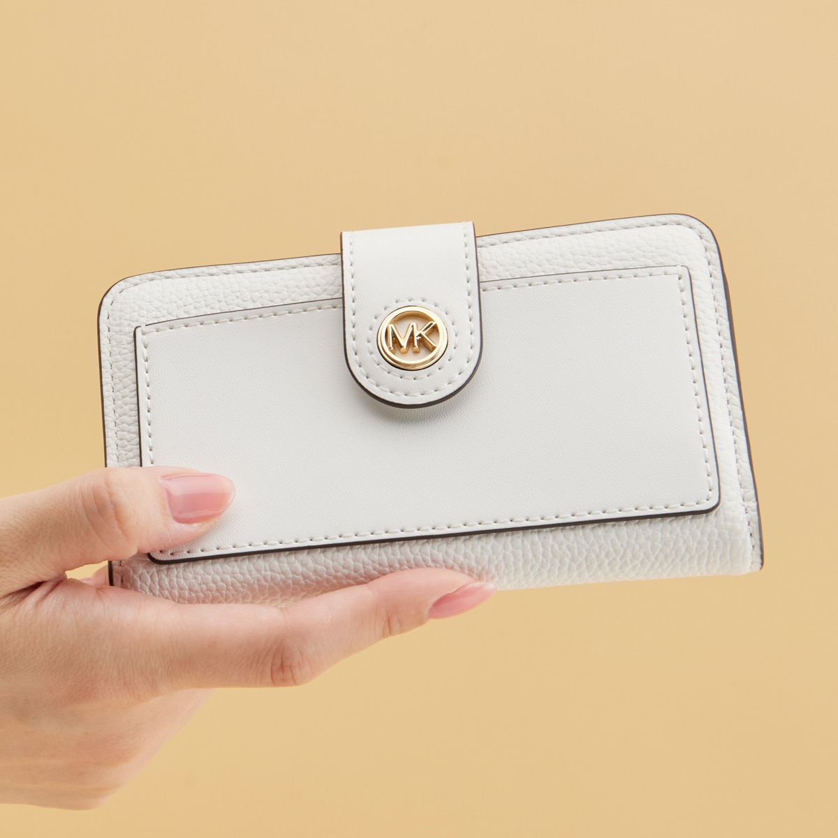マイケル・コース(Michael Kors) 二つ折り財布・三つ折り財布 の マイケル・コース(Michael Kors) 二つ折り財布・三つ折り財布 の