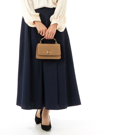 [^:32T4GD8C5L220]}CPER[X́Anƍt@bVAV[Ŋ􂷂sIŃX|[eB[ȃRNVWJ郉CtX^CEuhłBOWA[ȁgJet Set Lifehe[}ɁAmIŐꂽƒSn̗ǂŃN̓o܂Bi͂̍ۂ̔[íAؖ鏑ނƂĂ؂Ƌɑ؂ɕۊǂĉiCȂǂ̍ۂɕKvƂȂ܂j@i摜̐FEdlɂāEg̃j^[X}[gtH̋@EݒȀƖȂǂɂAۂ̏iƐF̍ꍇ܂BEi摜̓TvBeĂ܂Bۂ̏iƁAp[cȂǂ̈ꕔdlɍꍇ܂BEiɂāFْfӏɂAi_ƂɃp^[()قȂ̂܂BEvgpiɂāFْfӏɂAIɎɎ኱̍ꍇ܂B