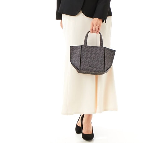 [^:30F4T9JT5B1]}CPER[X́Anƍt@bVAV[Ŋ􂷂sIŃX|[eB[ȃRNVWJ郉CtX^CEuhłBOWA[ȁgJet Set Lifehe[}ɁAmIŐꂽƒSn̗ǂŃN̓o܂Bi͂̍ۂ̔[íAؖ鏑ނƂĂ؂Ƌɑ؂ɕۊǂĉiCȂǂ̍ۂɕKvƂȂ܂j@i摜̐FEdlɂāEg̃j^[X}[gtH̋@EݒȀƖȂǂɂAۂ̏iƐF̍ꍇ܂BEi摜̓TvBeĂ܂Bۂ̏iƁAp[cȂǂ̈ꕔdlɍꍇ܂BEiɂāFْfӏɂAi_ƂɃp^[()قȂ̂܂BEvgpiɂāFْfӏɂAIɎɎ኱̍ꍇ܂B