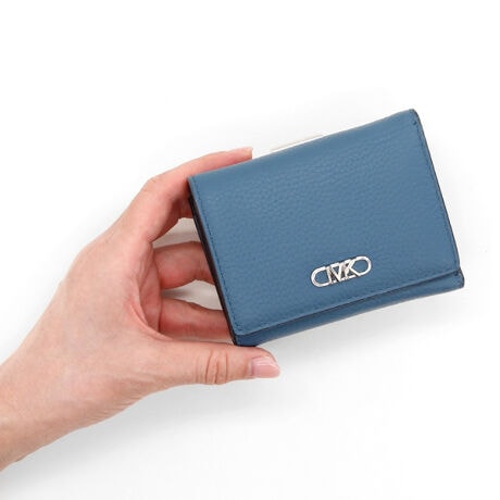 [^:32S5S8EP2L2198]}CPER[X́Anƍt@bVAV[Ŋ􂷂sIŃX|[eB[ȃRNVWJ郉CtX^CEuhłBOWA[ȁgJet Set Lifehe[}ɁAmIŐꂽƒSn̗ǂŃN̓o܂Bi͂̍ۂ̔[íAؖ鏑ނƂĂ؂Ƌɑ؂ɕۊǂĉiCȂǂ̍ۂɕKvƂȂ܂j@i摜̐FEdlɂāEg̃j^[X}[gtH̋@EݒȀƖȂǂɂAۂ̏iƐF̍ꍇ܂BEi摜̓TvBeĂ܂Bۂ̏iƁAp[cȂǂ̈ꕔdlɍꍇ܂BEiɂāFْfӏɂAi_ƂɃp^[()قȂ̂܂BEvgpiɂāFْfӏɂAIɎɎ኱̍ꍇ܂B