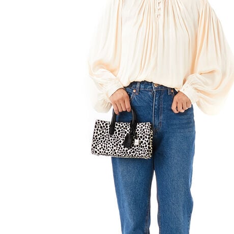 [^:32R5SETC0O5]}CPER[X́Anƍt@bVAV[Ŋ􂷂sIŃX|[eB[ȃRNVWJ郉CtX^CEuhłBOWA[ȁgJet Set Lifehe[}ɁAmIŐꂽƒSn̗ǂŃN̓o܂Bi͂̍ۂ̔[íAؖ鏑ނƂĂ؂Ƌɑ؂ɕۊǂĉiCȂǂ̍ۂɕKvƂȂ܂j@i摜̐FEdlɂāEg̃j^[X}[gtH̋@EݒȀƖȂǂɂAۂ̏iƐF̍ꍇ܂BEi摜̓TvBeĂ܂Bۂ̏iƁAp[cȂǂ̈ꕔdlɍꍇ܂BEiɂāFْfӏɂAi_ƂɃp^[()قȂ̂܂BEvgpiɂāFْfӏɂAIɎɎ኱̍ꍇ܂B