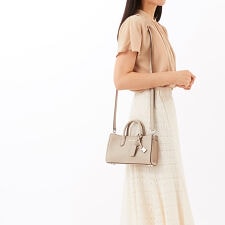 SCARLETT レザー クロスボディ エクストラスモール