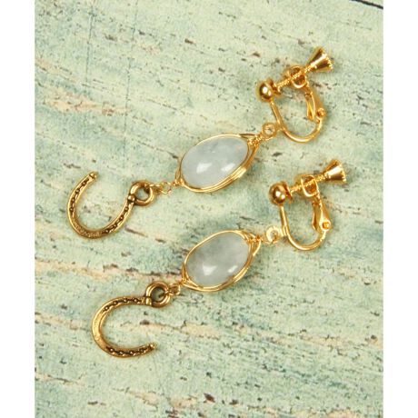 幸運をもたらすヒヅメ アクアマリンヒヅメイヤリング ワイスチャーム Wythecharm 4002 ファッション通販 マルイウェブチャネル