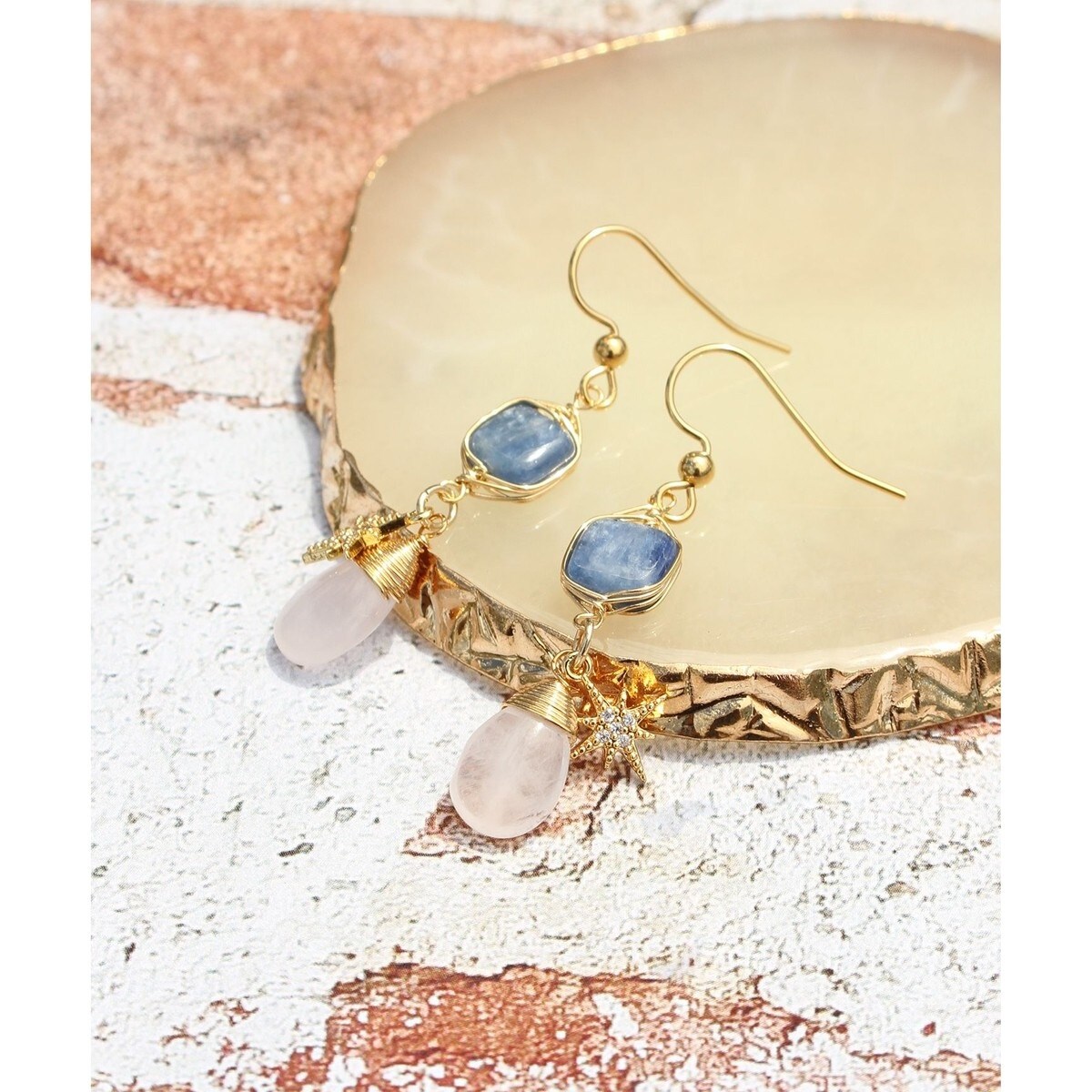 アガットチャームアイオライトムーンストーン アガットチャーム