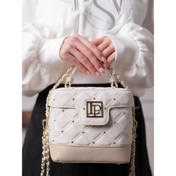 LPキルティングバニティバッグ | リップサービス(LIPSERVICE) | マルイ