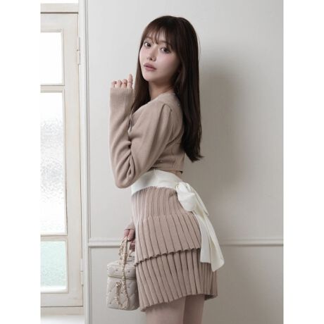 [^ԁF000462250240]ypoint/coordinatezEgɂ̓WGU΂߂ĉ؂₩ofUCBE^bNX[u܂ɗ̊Aiō̂ہBE͑傫߂̃{fUCŏ炵obNX^CBẼEGXg㕔ɂ̓XbgčT߂Ȕł炵͋CBEXJ[g͓iv[cœтɗhjAXLVGbgIJ[EAC{[̓ubNzFőlK[[ȕ͋CBEx[W̓AC{[zFŏ_炩炵[hBEubN̓zCgzFőŜ܂郁nBX^COE̓u[c킹߁I߃R[fACe000455850340 / {[\[~hu[cyfabriczERbgƃAN̎gp炩ȕBEƂĔG肪ǂ̂|CgI