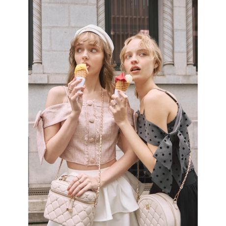 [^ԁF000462010170]ypoint/coordinatezETCh{fUCŒ邾łςƉ؂₮gbvXIE̊̂傫ȃ{ɂ蔲ʊ̂ꖇBETCh̑傫ȃ{œ̘rJo[ؚfUCBEoXgɃplCꗧ̊oYȃVGbgBEpbhłPŒ邱Ƃł̂ňSBE둤͐LтȂnłp₷SV[OBE݃{^ƃtWfUĈANZgɁBJ[EJoLx5FWJBEAC{[ƃubN͒Ȃ₷x[VbNJ[BEsNƃu[͒WXvOJ[ŉ؂₩ȕ͋CBɂ߁IEMIX1̓O[x[X̃hbgŃK[[ȕ͋CBX^COEXJ[gV[gpc̃~j{g킹ŃK[[ȃX^COBEfj킹Œ悭JWA_ÊBEJ[fHDR[f߁I߃R[fACe000462500300 / Ci[V[ptteBA[hXJ[g000462500110 / 2wayeBA[hOXJ[g000462160280 / springP[ujbgJ[fBKyfabriczE̐nIєXvOcC[hgpBёZыʂɂȂɂfށBE~bNX1͒悭݂̂邳Ƃ\ʊ̐nB