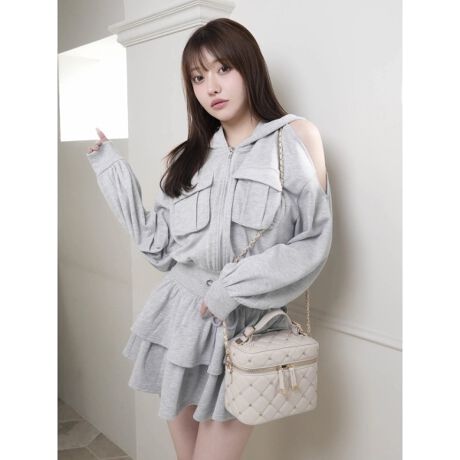 [^ԁF000462250150]ypoint/coordinatezEI[vV_[ŔłJWAȃXEFbgACeł炵͋CBẼ̗|Pbgڂ䂭ghfUCIEEGXg̃qŃTCY\BE傫߃t[hłȂꊴ̂X^CoBEXJ[g̓gh2itŃK[[ŒfX^COɁBEnfނ̃V[pSETŒZߏłSBJ[Ex[VbNJ[3FWJBX^COEXj[J[킹ŃJWAɒȂ̂߁IEu[c킹ŏ炵ꂢ߃R[fB߃R[fACe000462850200 / vbgtH[Xj[J[000455850340 / {[\[~hu[cyfabriczEEGXg̓udlŐLkXgXt[ȒSnB