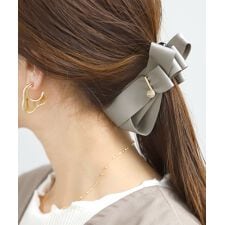 アネモネ(ANEMONE)のメタルポイントのリボンバナナクリップ