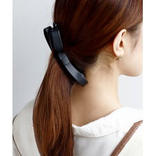 アネモネ(ANEMONE)のレザー調リボンバナナクリップ