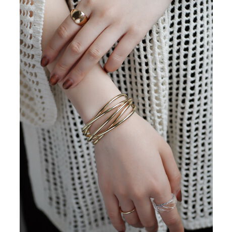 VvȃX^CÕANZgɂȂ郁^ChoOB{[̂fUĆAR[fBl[g̈ߖɂǂȃR[fBl[gƂǂ̂ŃfC[[Xɂ߂łBATTENTIONEAɂׂȃLYA䂪݂ꍇ܂BTCYA`ɂ͎኱̌̍܂BL͕sǂ̑ΏۊOƂȂ܂̂ŁA\߂܂B[^:P0090002B]