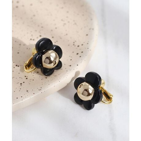 󂯂ĉ߂t[`[tA؂₩ȉɓCOBVbNȃJ[OŊÂȂ肷AR[fldグ܂BATTENTIONEAɂׂȃLYAڒ܂̂͂ݏoA_ACAEAꍇ܂BL͕sǂ̑ΏۊOƂȂ܂̂ŁA\߂܂B[^:Q1520003E]