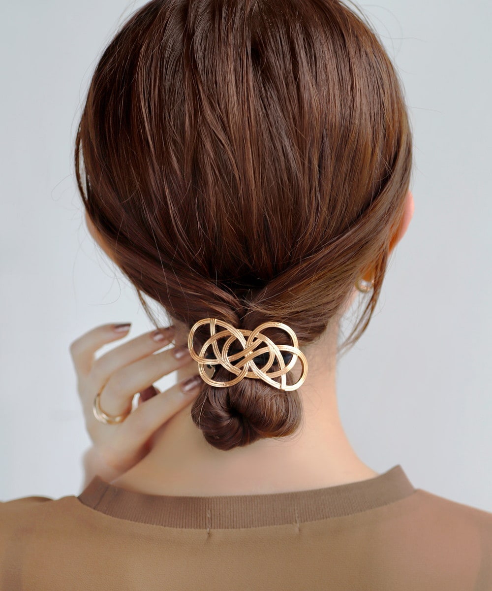 [}C]wAS/AlliANEMONEj S[h