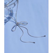 リボンループタイネックレス