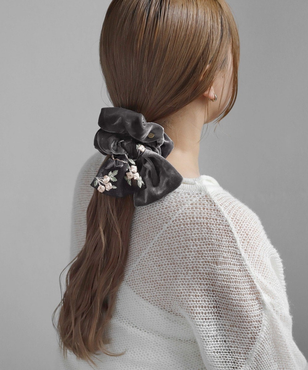 リボンシュシュ・モノグラム シルエット メッセージカード付き リボンシュシュ・モノグラム シルエット メッセージカード付き