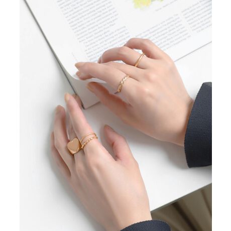 sICť̔In[g^̃VOlbg̃fUCAȂꂽ茳o郊OB}bgȎÂȂ肷Al킢͋Cɓ܂BZbgg͂A莝̃OƑgݍ킹΃R[fBl[g̕L܂BATTENTIONEAɂׂȃLYAhEEȂڂ̃Yꍇ܂BÕTCYɂ͎኱̌̍܂BL͕sǂ̑ΏۊOƂȂ܂̂ŁA\߂܂B[^:LG010006R]