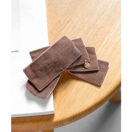 xxbgn߂A؂₩Ȃpoob^B݊̂VGbgAR[fBl[gɃANZg^܂BATTENTIONׂȃLY␻ׂ͂Ă̏iɊ܂܂܂B[^:DG640025H]