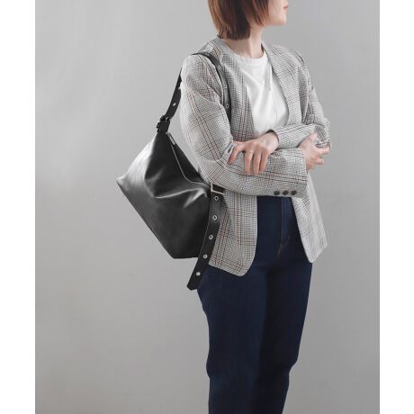 Be[Ŵ邭݃J[R[fɓ݂₷AR[fȂꂽ͋CɎdグobOBV_[̑ŜɂngANZgɂȂA̒߂oD́Bɂ̓|PbgĂ̂ŁAICJ[hX}[gtHȂǂ̏𐮗ڂ₷̂|CgłBATTENTIONׂȃLY␻ׂ͂Ă̏iɊ܂܂܂B[^:FG090147F]