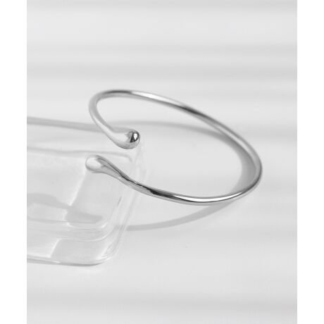 ^CV[vȋPA茳ɃANZg^oOBjAX̂tHAȂꂽ͋Cɓ܂BATTENTIONׂȃLY␻ׂ͂Ă̏iɊ܂܂܂B[^:M2130005B]