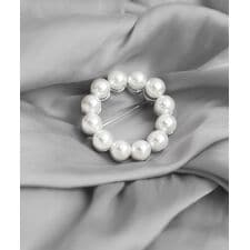 パールサークルブローチ