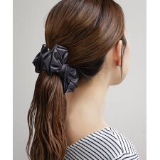 アネモネ(ANEMONE)のシックカラーリボンバナナクリップ