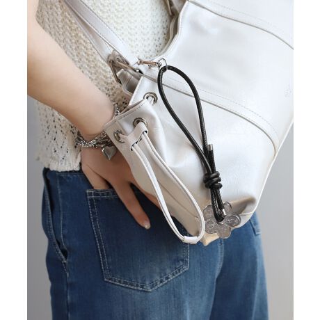 mg[̃NAt[Alۂ̃XgbvBX}zɎtΎ񂪒ʂ̂ŁAh~ɂȂD́BL[z_[VvobÕfR[VȂǁAlXȗprŊ􂵂܂BATTENTIONׂȃLY␻ׂ͂Ă̏iɊ܂܂܂B[^:E1480002S]