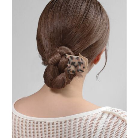 sICť̔ItXȂł͂̐FʊoŁApVNɍʂtX̃oXBjAX̂͗lApȂꂽ͋Cɓ܂BATTENTIONׂȃLY␻ׂ͂Ă̏iɊ܂܂܂B[^:HG020132H]