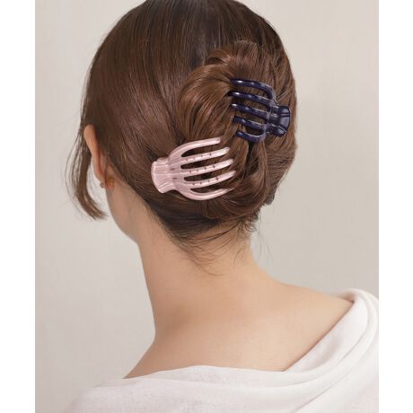 tXȂł͂̐FʊoŁApVNɍʂtX̃oXBN₩ȃJ[OAR[fBl[gɉ؂€^܂BATTENTIONׂȃLY␻ׂ͂Ă̏iɊ܂܂܂B[^:HG010232H]