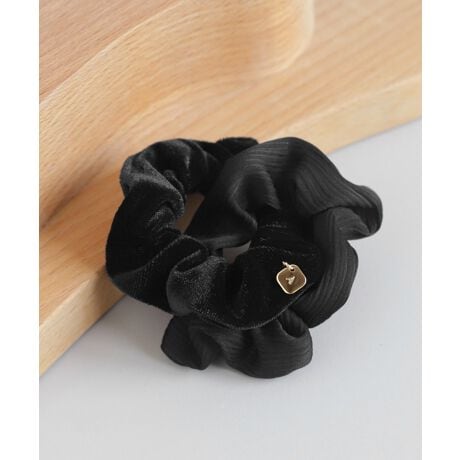 VbNȃJ[̃xAfނAlۂpɎdグVVB2̃VVNXj[NȃfUCAÑwAX^Cɓ܂BATTENTIONׂȃLY␻ׂ͂Ă̏iɊ܂܂܂B[^:DG190067H]