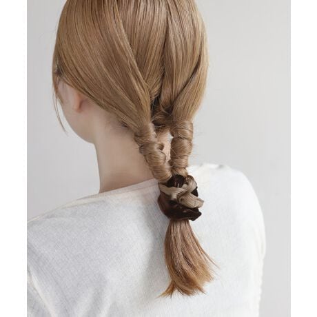 VbNȃJ[̃xAfނAlۂpɎdグVVB2̃VVNXj[NȃfUCAÑwAX^Cɓ܂BATTENTIONׂȃLY␻ׂ͂Ă̏iɊ܂܂܂B[^:DG190067H]