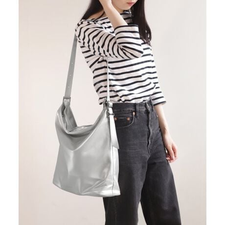 y_炩tFCNU[ƂVGbg𐶂ݏoAR[fɔvXobOBeʂȏɓ|PbgĂAg̐ڂ₷g蔲QBV_[5iKŒ𒲐߂ł̂ŁA΂ߊ|ł̒p\łBA4TCYΉȂ̂ŁAނp\R̂ɂœKłBATTENTIONׂȃLY␻ׂ͂Ă̏iɊ܂܂܂B[^:FG270046F]