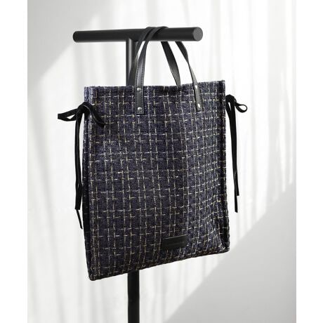 cC[hn̕AR[fɎ邾ŃV[Y[h߂obOBC[͒̃|PbgŎd؂A3JɕĂ̂Őڂ₷g蔲QBTCh̃{̌ѕ𒲐߂邱ƂŁA}`L邱ƂoD́BA4TCYΉȂ̂ŁAނp\R̂ɂœKłBATTENTIONׂȃLY␻ׂ͂Ă̏iɊ܂܂܂B[^:FG950045F]