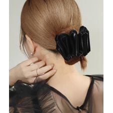 アネモネ(ANEMONE)のラッフルバレッタ