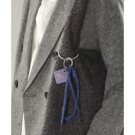 JtȃU[ڂ䂫AR[f̃ANZgɂȂXgbvBgނقǂɖ{vȂł͂̕Av̏_炩Ȃǂ̕ω킦GCWOʂy߂܂BtH^utȂ̂ŁAX}zɎtΎɒʂėh~ɂȂD́BL[z_[VvobÕfR[VȂǁAlXȗprŊ􂵂܂BATTENTIONׂȃLY␻ׂ͂Ă̏iɊ܂܂܂BVRvî߁AU[̕\ʂɁALYE܂ނ́AFA؂ւ◠\ŎقȂꍇ܂B[^:FG130044Z]