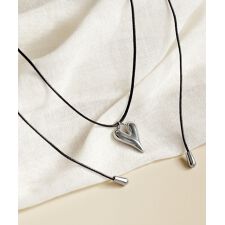 メタルハートコードネックレス