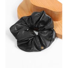 レザー調シュシュ