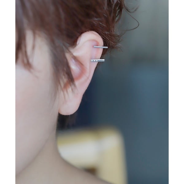 マルチモチーフのイヤーカフ[ビジュー]