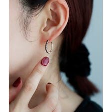 シエナロゼ(SIENA ROSE)のROSETEN・ブラックダイヤスナップピアス[M]