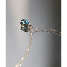 シエナロゼ(SIENA ROSE)のバースデーストーン・ネックチャーム[12月・ロンドンブルートパーズ]