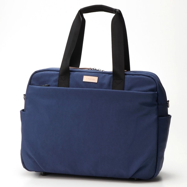 普段使いにも通年使える軽量撥水シンプルデザインボストンバッグ