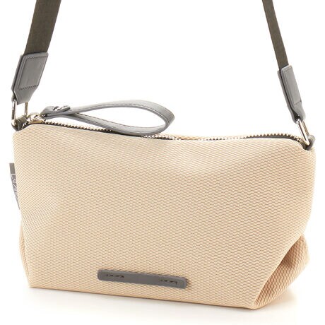 [^:LST-4603]݂̂郁bV|GXefނgpBzX}zȂǂ[łAgɂۂn}TCYB̒ڂ̈ƃjbP8Ԃ̋t@Xi[gpCt@Xi[fUCANZgɂȂĂ܂BʂɃ}`ȂARpNgɐ܂肽ނƂoOp}`ŃRƂdオłBFƃ_ȑfފŁAG߂킸g܂B֗Ŏg₷|Pbg[CFt@Xi[|Pbg~1I[v|Pbg~1e[v̒ŒZ94cmŒ150cmЂ̃V[YŁA֗ƃX^C𗼗obO̖͂B