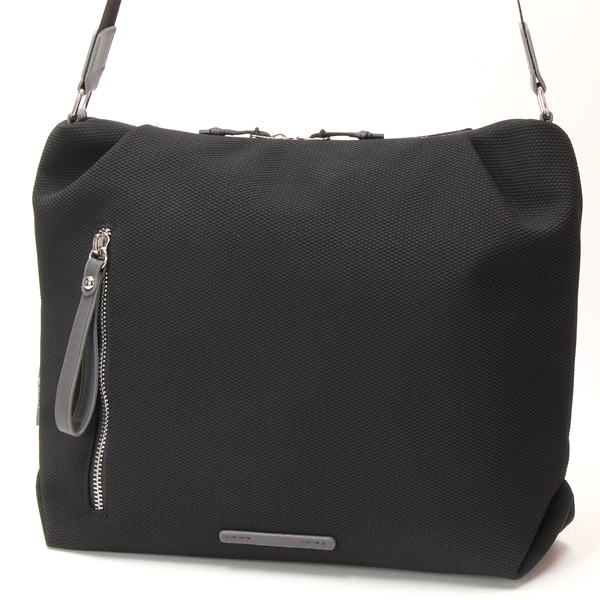 イシュタル レイトンシリーズ 軽量撥水A4ショルダーバッグ | ビーシー