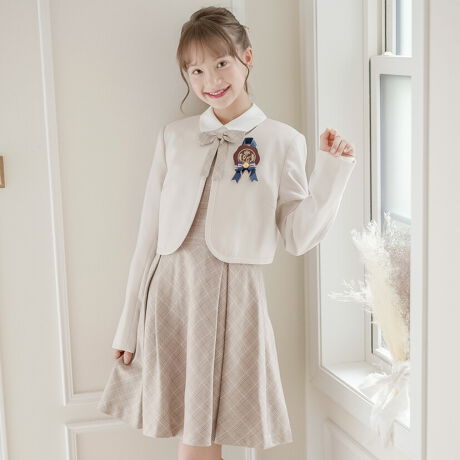 hɃghЂƂӂ蔒݃s{̏iZbgAbvƎ}鏗̎qɂ߂̂́Aiȃs[XX^CɃgh̎qZbgAbvB؂Ȉ̂Ƃ͌┭\AƂoȂǒP̂łǂǂ񒅂܂킵s[X́AhlȈۂ̖nlCr[AiNVJȖnO[AgĥlCr[XgCvAX^CbVȃO[XgCvAWJ[iL[gȃ`FbN2FAۂقȂ6̐Fł̂pӁBwZƂ̂̓łA 炵yŁIyidlzYFLkFȂň݁FWPbg͕ʁAs[X͒ʔN┖̐nFȂ|PbgFȂnFs[XAWPbgɗn[^:TK1121]yir[zw󌱂ƑƎɎĝTĂ̏iɒH蒅܂Br[QlɔY݂ɔY݁A145Z`قǂ̍אg̖160Z`wƂAXJ[g͕GAsb^łB150Z`𔃂ĂAs`s`̂ł͂Ǝv܂BFvČ߂̍ł̂ŁATCY傫ڂ𔃂ǂƎv܂BO[XgCvAƂĂi悭EGXgLXJ[gCƂĂYőfGȏiłB----------------wɍ̃WPbgƃO[`FbÑs[XIт܂BG̒ɂāA̐g142cm33kg160w܂B͏łAs[X͕̒GɂȂ邭炢ŁÂƂ傤ǂ炢łB͂Ã̕r[ʂA^CgȃfUCȂ̂ł傤BWPbg͑̂ŁADグĒ悤ƎvĂ܂Bn͔߂ŏ_炩AFt炵ĉłBĂ܂ByƁzqtH[}ELbYJWAȂǃACe͐YɂāAnFȂi̐FfUCA^O̗LfUCقȂꍇ܂Bs[gwA܂͓i𕡐_w̏ꍇ̓fBe[ɍق邱Ƃ܂BCOYił邽߁AD EdĂ̊Âꍇ܂B܂ɐViL̐̂ɂcĂꍇ܂BZ[ΏۏiȂǔ̔Ԑݒ̏íAԓɁyzĂƂŉiKiʐ^͂ł̐Fɋ߂Â悤HĂ܂Aqlgpp\R̃j^[ݒ╔̏Ɩɂ葽AF̕ωꍇ܂B