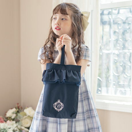 [^:PC021G]Ȃ邩킢炵Il킢tV[YobOLbY̎q̒ʉʊwR[fɊiグĂtV[YobOIK[[ȃjAXt́A炩`[d˂̍񂾃fUCBvZXYLTShJL[gȃV[YobOɐ[hvX܂BlCr[Ȃ炨󌱂ʏmȂǃtH[}ɂĂāȂpXeJ[`FbNȂ畁igɂ҂Il킢fUCA WjÂo}}g܂B낢fUC̃bXobO(iԍFPC020G)낦΁AiAiwAVn܂XN[CtyȂ肻IDETAILF01FK[[t̓`[d˂؂₩I02FS[h̃n[g``[A|CgANZgB03FɃn[gɃofUCvZXYLTShJIyfށz[PNK2][LIL2][NVY2]F|GXe100[GRY2]F|GXe80ArXR[X17A|E^3[BRW2]F|GXe90ArXR[X8A|E^2yidlzYFnFyƁz̏íA2025N1ɃfUCEdlύX܂BȑÕr[͎dlύXȌiɑ΂̂ƂȂ܂̂łBobOɕt̃^OɂāA㉺΂ɖDtĂꍇ܂Aʏ폤iƂĔ̔Ă܂B܂BqtH[}ELbYJWAȂǃACe͐YɂāAnFȂi̐FfUCA^O̗LfUCقȂꍇ܂Bs[gwA܂͓i𕡐_w̏ꍇ̓fBe[ɍق邱Ƃ܂BCOYił邽߁AD EdĂ̊Âꍇ܂B܂ɐViL̐̂ɂcĂꍇ܂BZ[ΏۏiȂǔ̔Ԑݒ̏íAԓɁyzĂƂŉiK܂Biʐ^͂ł̐Fɋ߂Â悤HĂ܂Aqlgpp\R̃j^[ݒ╔̏Ɩɂ葽AF̕ωꍇ܂B