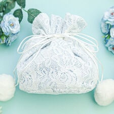 キャサリンコテージ(Catherine Cottage)のぽんぽんレース巾着