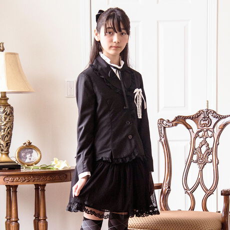 LTRe[W̃`[XJ[gX[cubNFłȂɉLTԐlC̏̎qX[cn[h`[łӂƃ{[̂XJ[gɁA[XՂƎ{WPbgBɂ̓{u[`vXƁATeƃRbg[XQdɂ{hāAJWAȈۂvXĂ܂B zƂubÑX[cłAfފŏdȂ肷At炵y₩dオɂȂĂ܂B WPbg̓V[J[琞܂ŁAƃubN̉ԕ[X̉肪قǂĂ܂B܂A{^̓LT̃SBfUĈƏŨ{^AȆɂӂtĂ܂Bn͔ŁAVɂȂɂngpĂ܂BntĂ蒅SnłAɂ̓Ci[Ŗh΍ĂĂB {u[`́AzCg̃Te{ƃRbg[XQdɂ́BSsŕtĂ܂B XJ[g͗nÂTenAhbg̃\tg`[3dāBnƃ\tg`[̐ɂ́AꂼꂳɃ`[DtĂA͂Ȃ5dāIrłƃMU[񂹂āAӂƃ{[̂XJ[gɁB̉ԕ[X́AWPbg̐Ɠ̂gpĂ܂BȃV[ɂǂFsAm̔\EtERN[Â΂Ap[eB[AAAwAƎA܎OZbgeFWPbgA`[XJ[gA{u[`uEX͕t܂񁦏ȋfނFȂǁAYɂčق܂BubNƃubNn̑̓fUC͓łYHꂪقȂ邽ߑfނႢ܂Bڍׂ͉摜BîԕiE͕sǕȉꍇ̂ݏ܂B[^:TK1065-1]